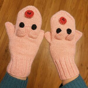 - Mittens that turn into a glove  pink pig.  hand made soft alpaca yarn. N…